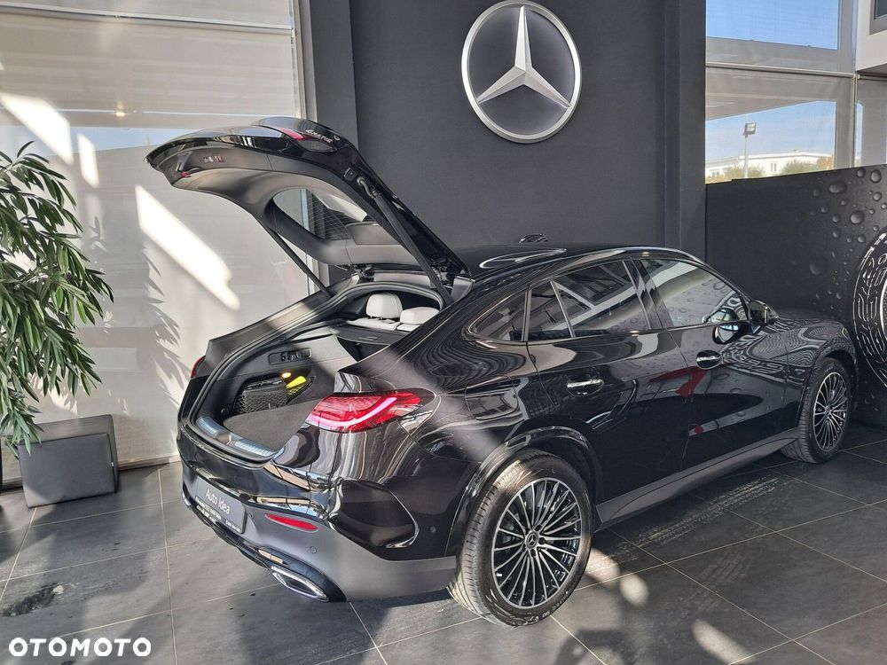 Mercedes-Benz GLC - 38