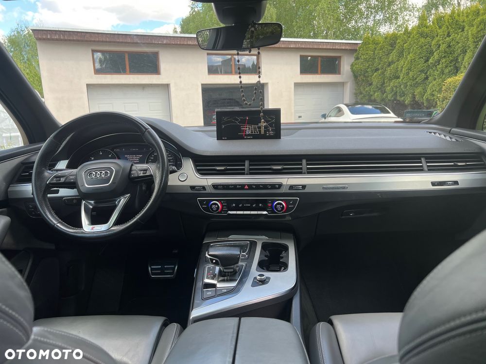 Audi Q7 - 24