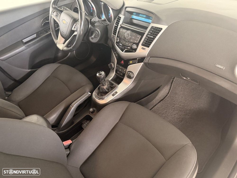 Chevrolet Cruze 1.6 LT - 7