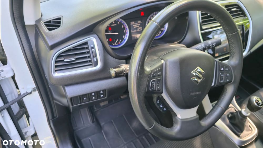 Suzuki SX4 S-Cross 1.4 SHVS Premium - 9
