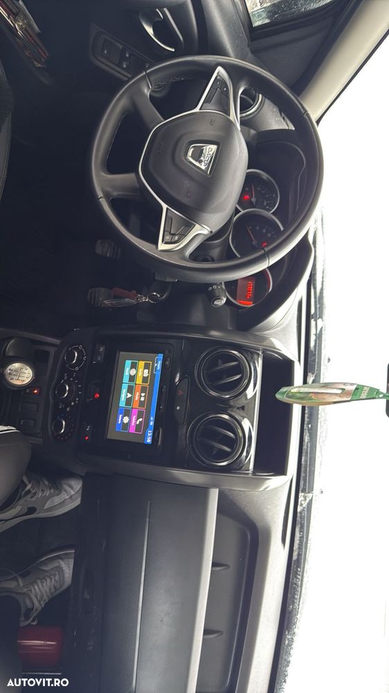 Dacia Duster 1.5 dCi 4x2 Prestige - 8