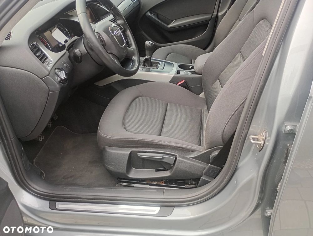 Audi A4 Limousine - 30