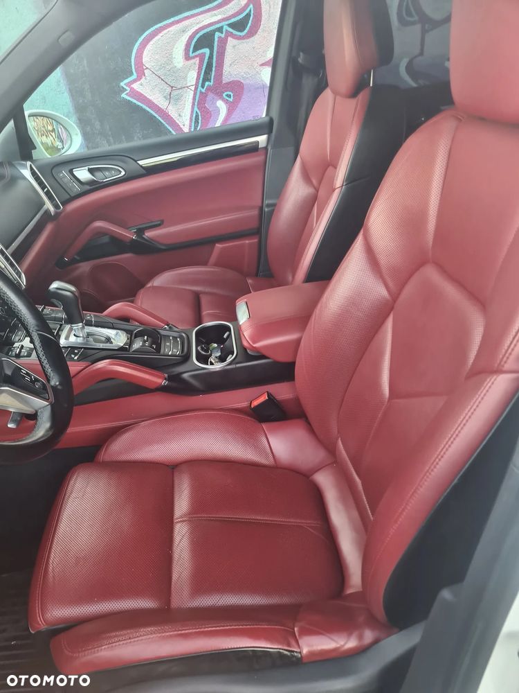 Porsche Cayenne Platinum Edition - 8