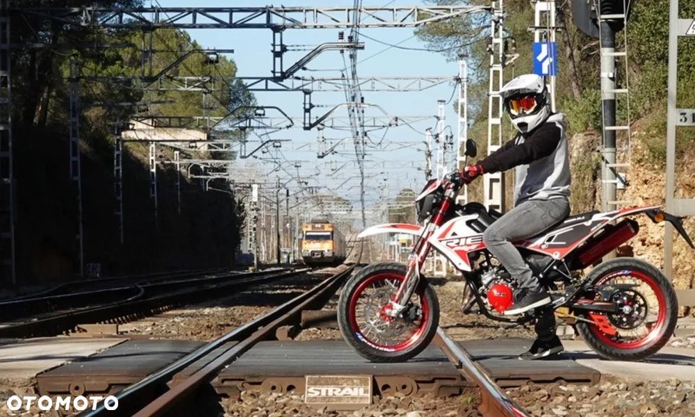 Rieju MRT Pro SM - 11