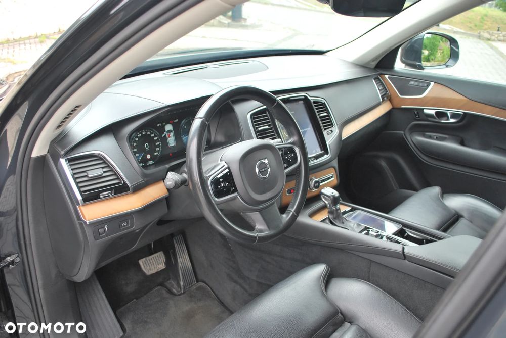Volvo XC 90 D5 AWD Inscription 7os - 14