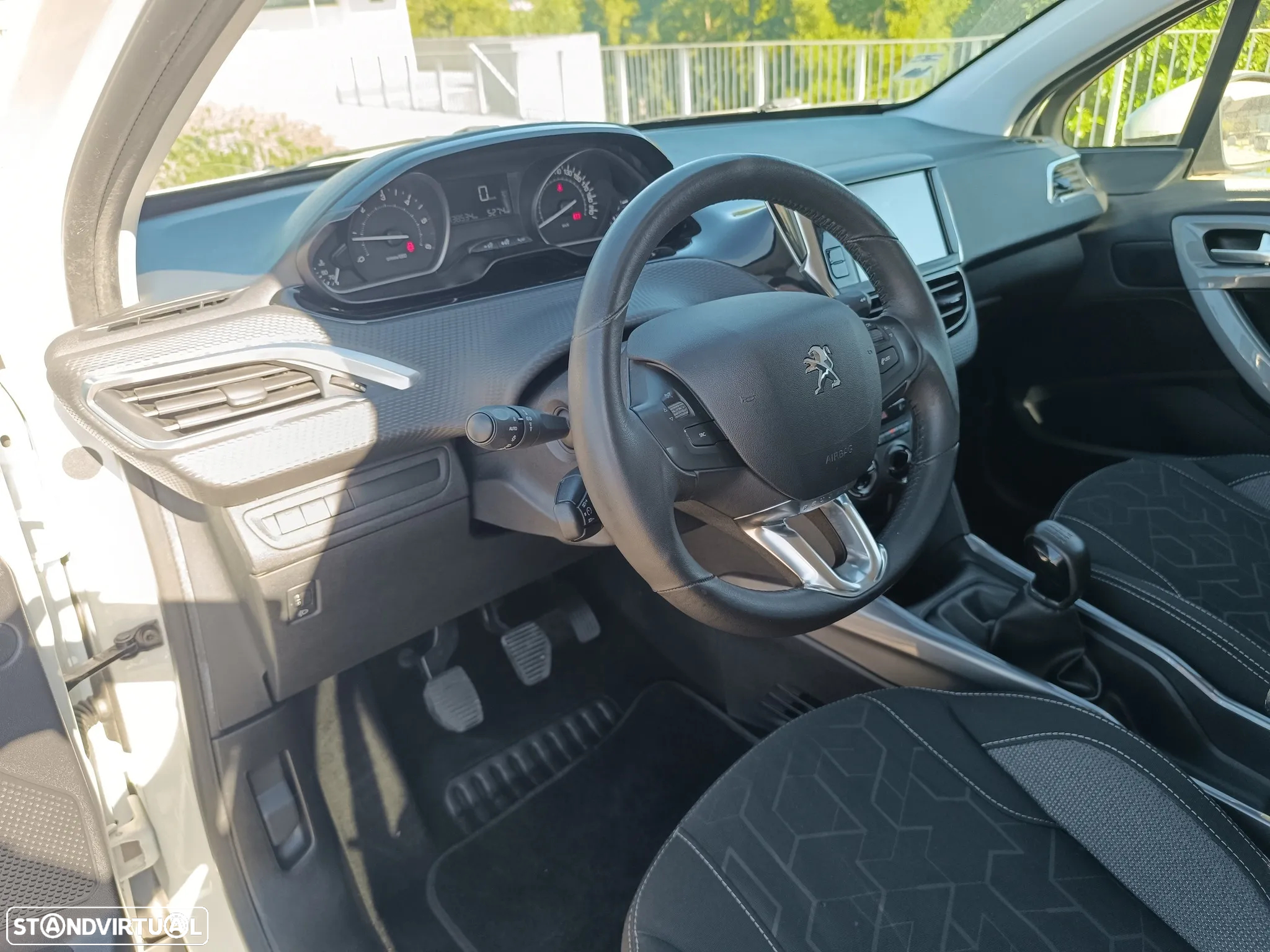 Peugeot 2008 1.6 BlueHDi Active - 13