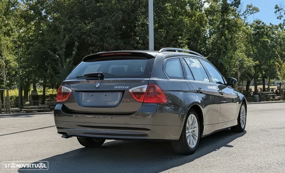 BMW 320 d - 4