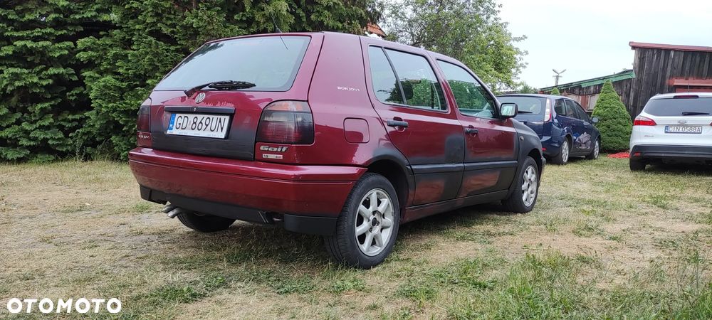 Volkswagen Golf - 5
