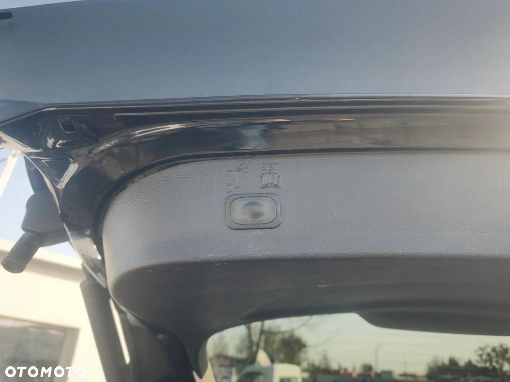 Ford Kuga 2.0 TDCi 4x4 Titanium - 21