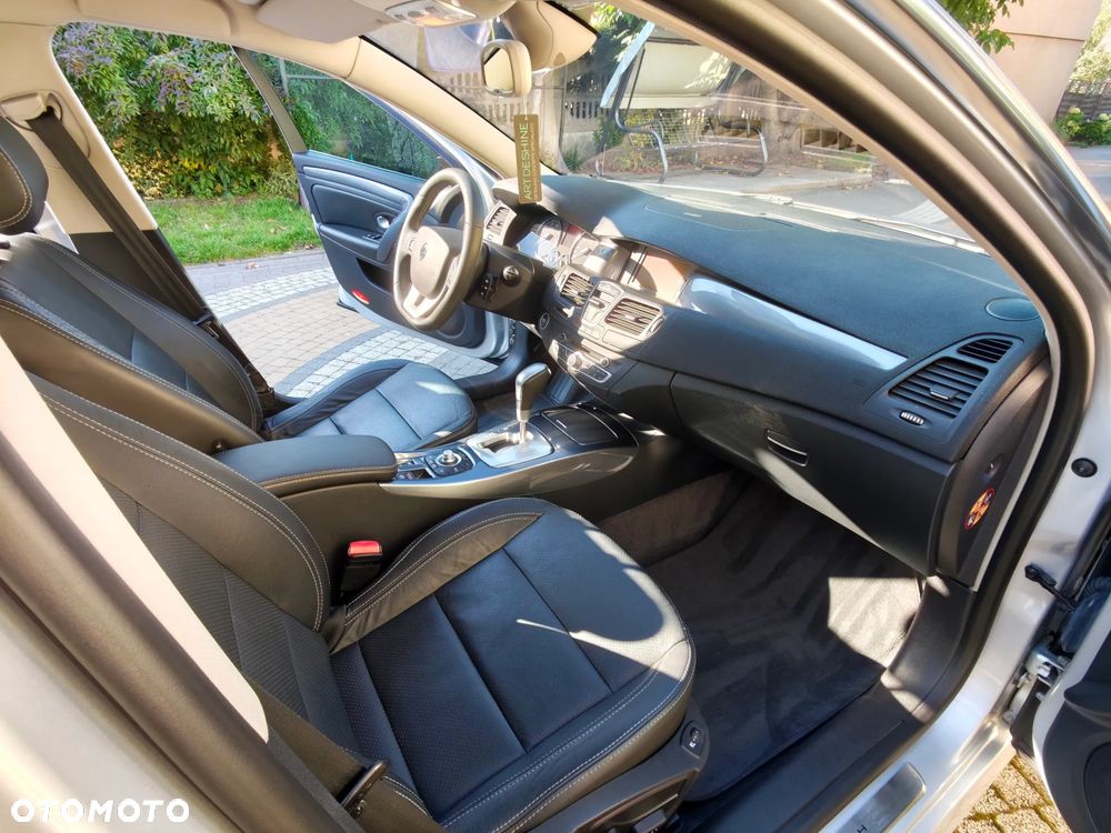 Renault Laguna 2.0 16V Turbo Initiale - 17