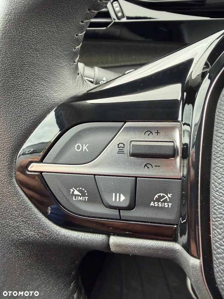 Peugeot 308 1.5 BlueHDi Allure S&S EAT8 - 15