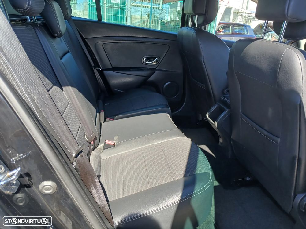 Renault Mégane Sport Tourer 1.5 dCi GT Line SS - 20