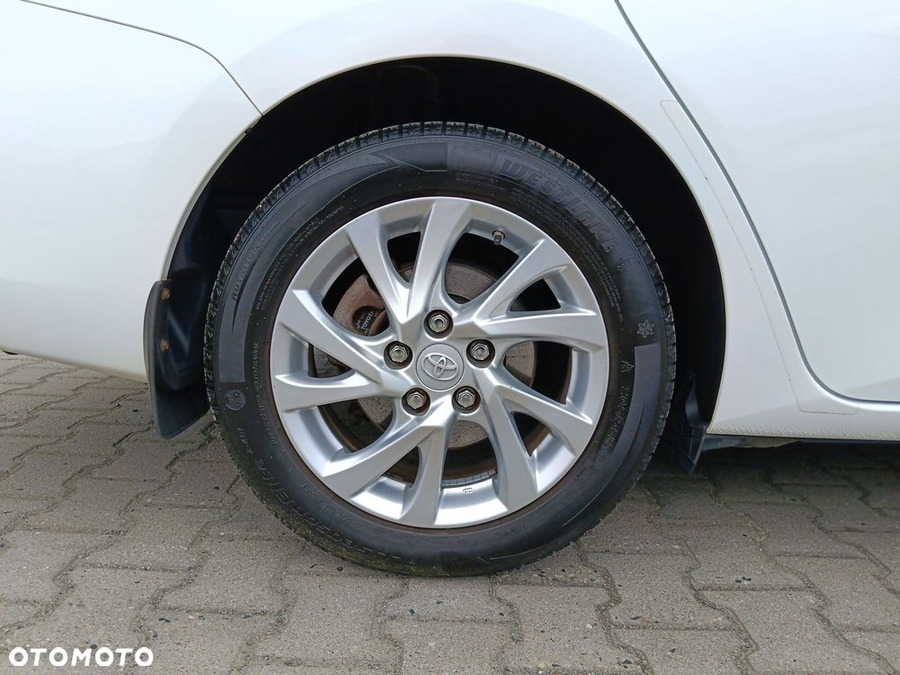 Toyota Auris Hybrid 135 Premium - 16