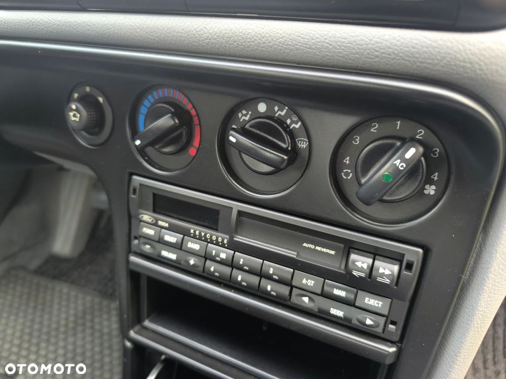 Ford Mondeo - 22