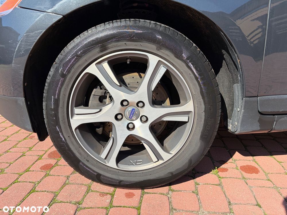 Volvo XC 60 T6 AWD Momentum - 16