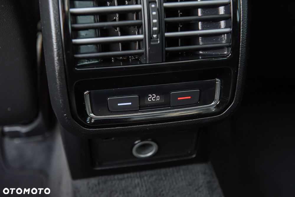 Volkswagen Passat Variant - 28