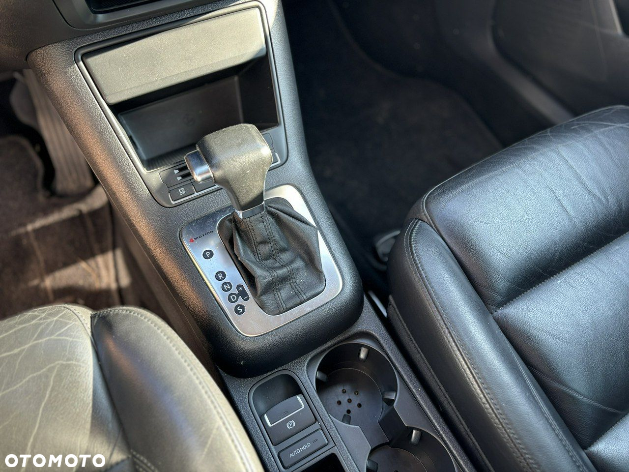 Volkswagen Tiguan - 18