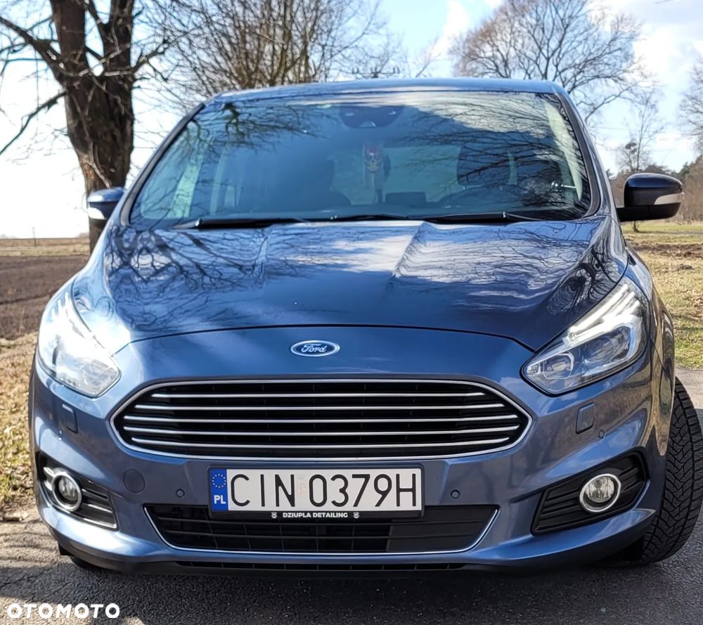 Ford S-Max - 13