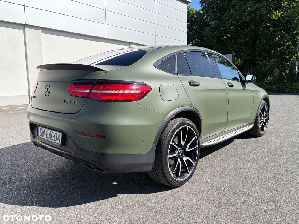 Mercedes-Benz GLC - 11