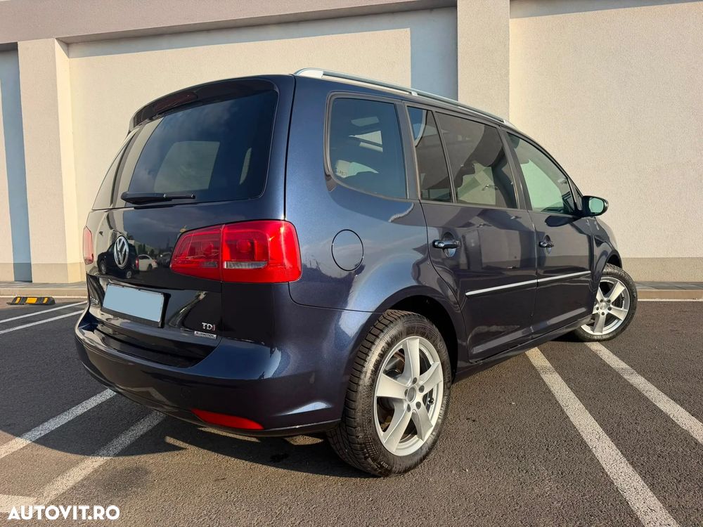 Volkswagen Touran 1.6 TDI DPF BlueMotion Technology Highline - 4