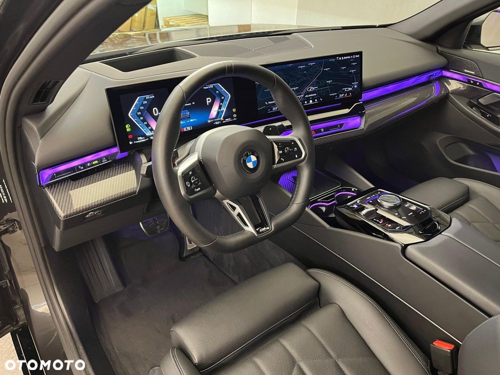BMW Seria 5 520d xDrive mHEV M Sport - 18