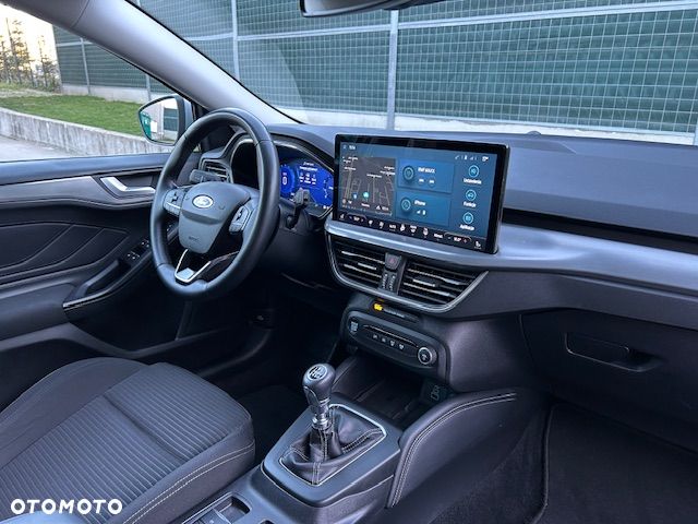 Ford Focus 1.0 EcoBoost Titanium X - 25