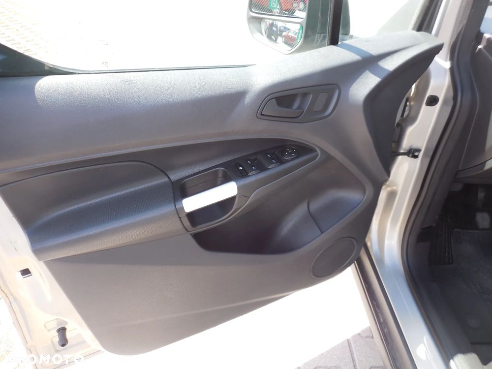 Ford Transit Connect - 15