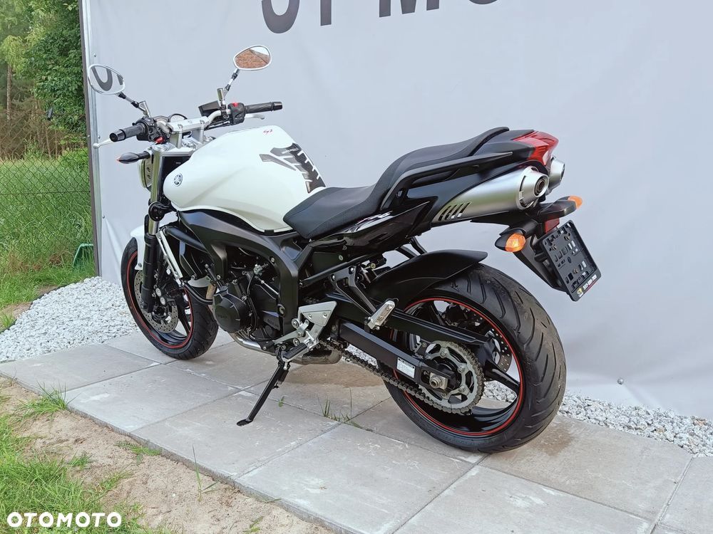 Yamaha FZ6 - 7