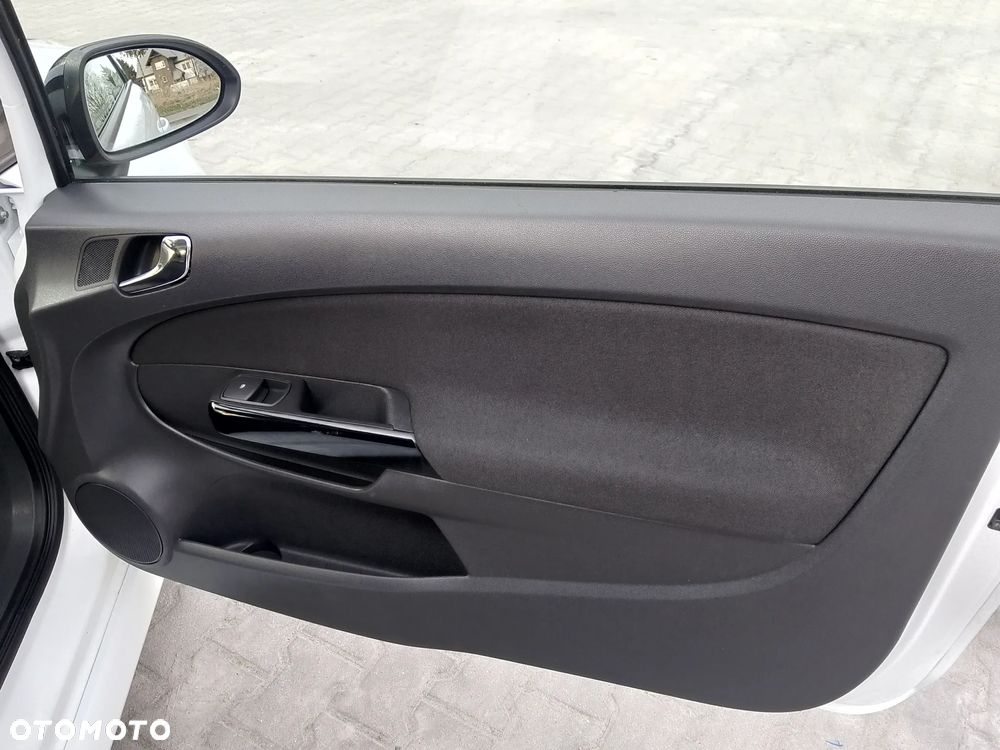 Opel Corsa 1.6 Turbo Color Race - 23