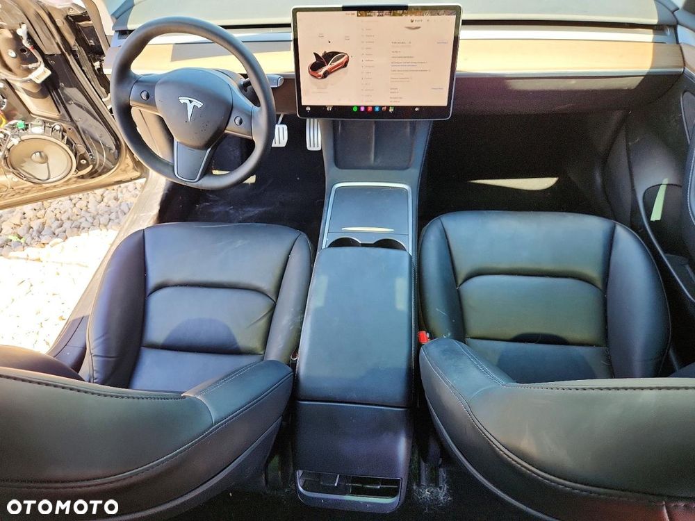 Tesla Model 3 Long Range AWD - 8