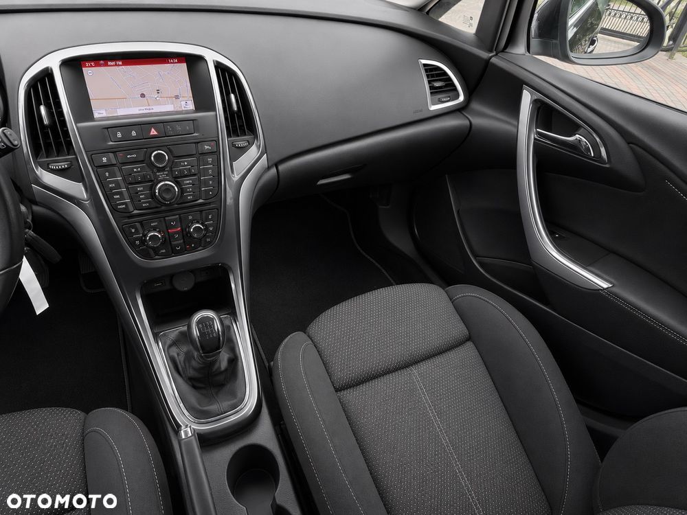 Opel Astra 1.7 CDTI Cosmo - 11