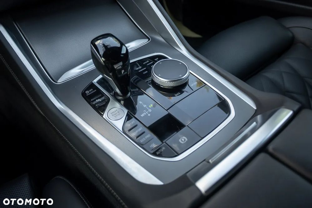 BMW X6 xDrive30d mHEV - 30