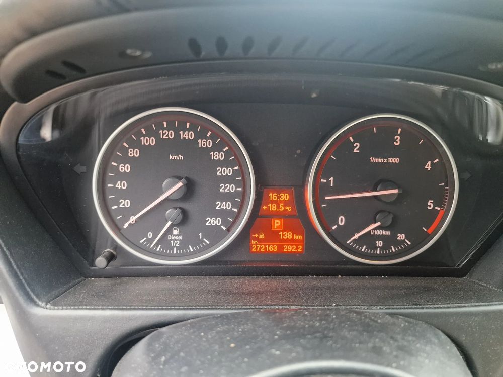 BMW X5 xDrive40d - 11