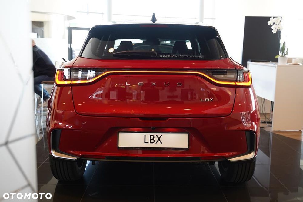 Lexus LBX 1.5 Hybrid Cool - 5