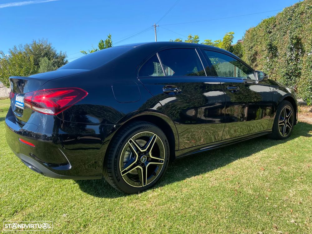 Mercedes-Benz A 250 Limousine e AMG Line - 10