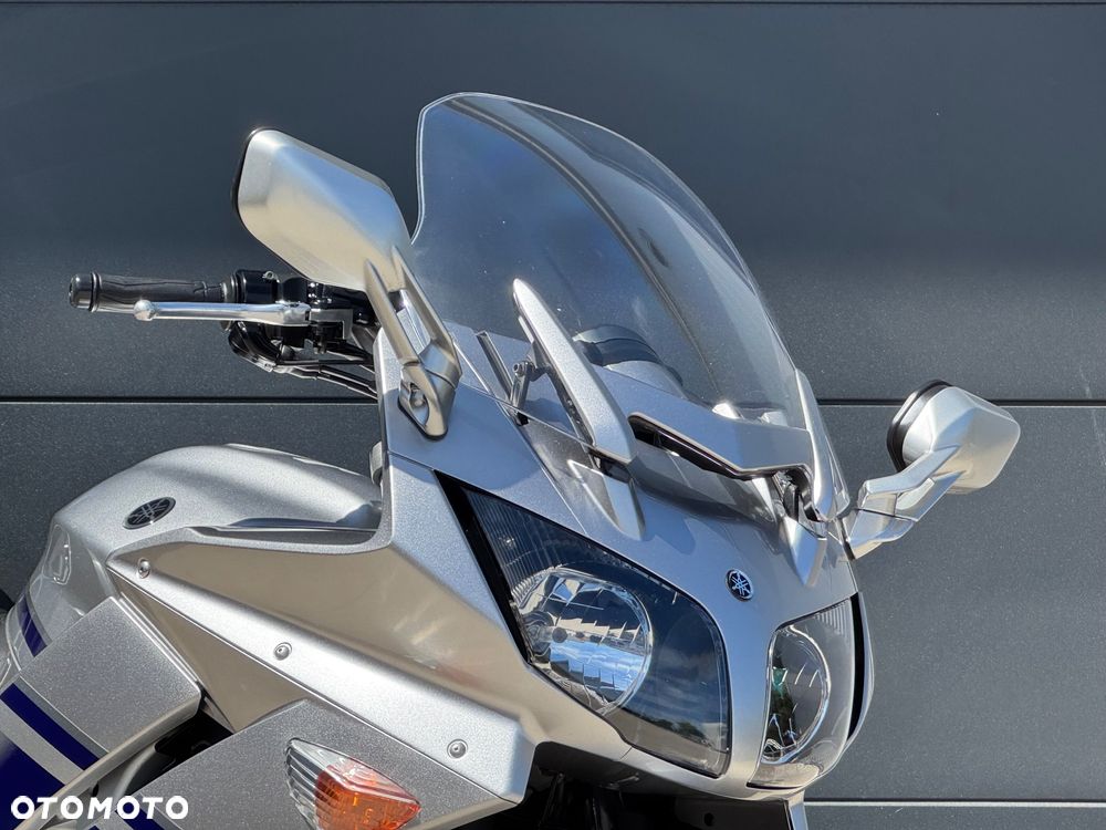 Yamaha FJR - 2