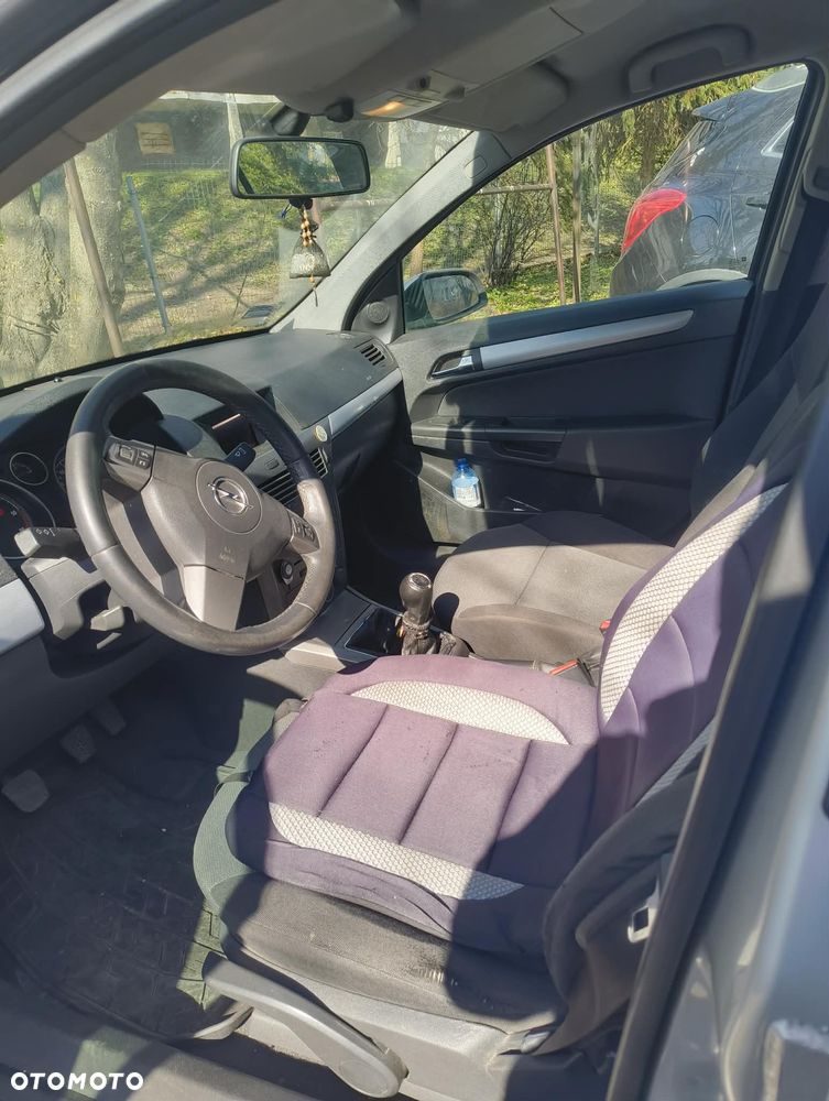 Opel Astra 1.9 CDTI Enjoy - 5