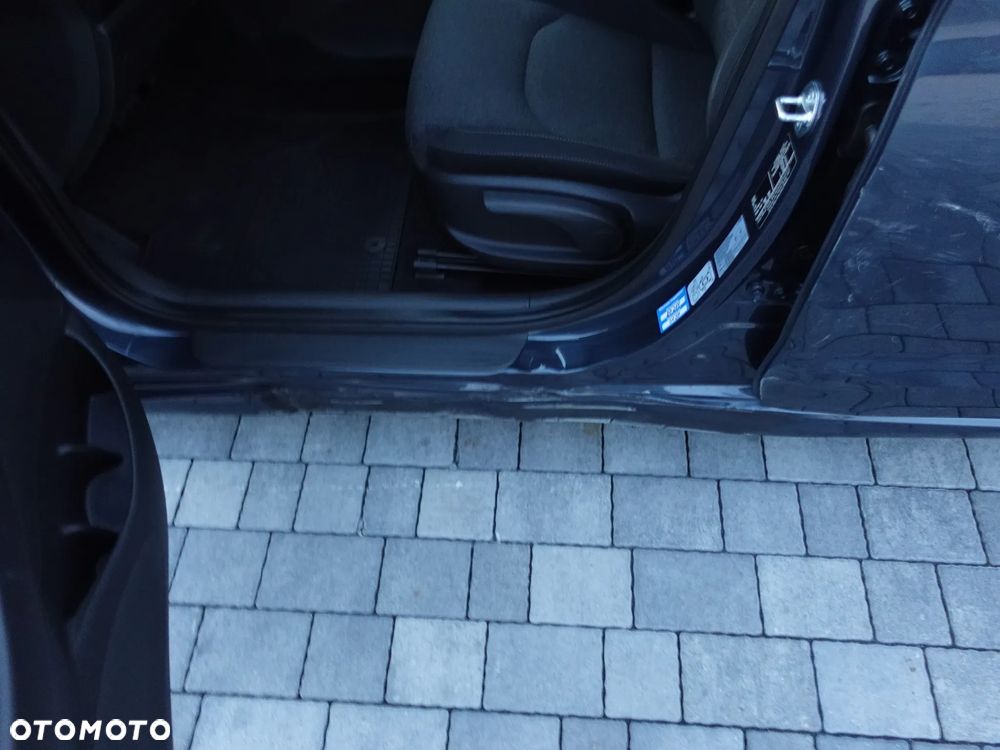 Hyundai i30 1.5 T-GDI 48V-Hybrid DCT Trend - 12