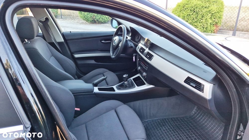 BMW Seria 3 - 10