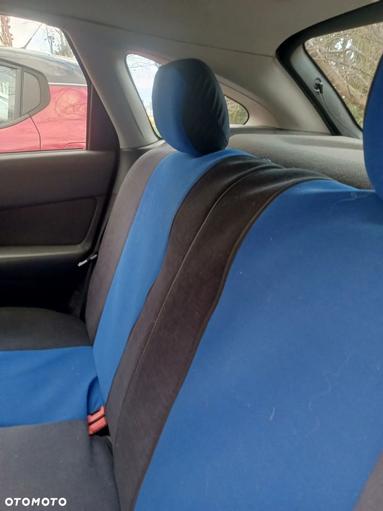 Ford Focus 1.6 Ambiente - 8