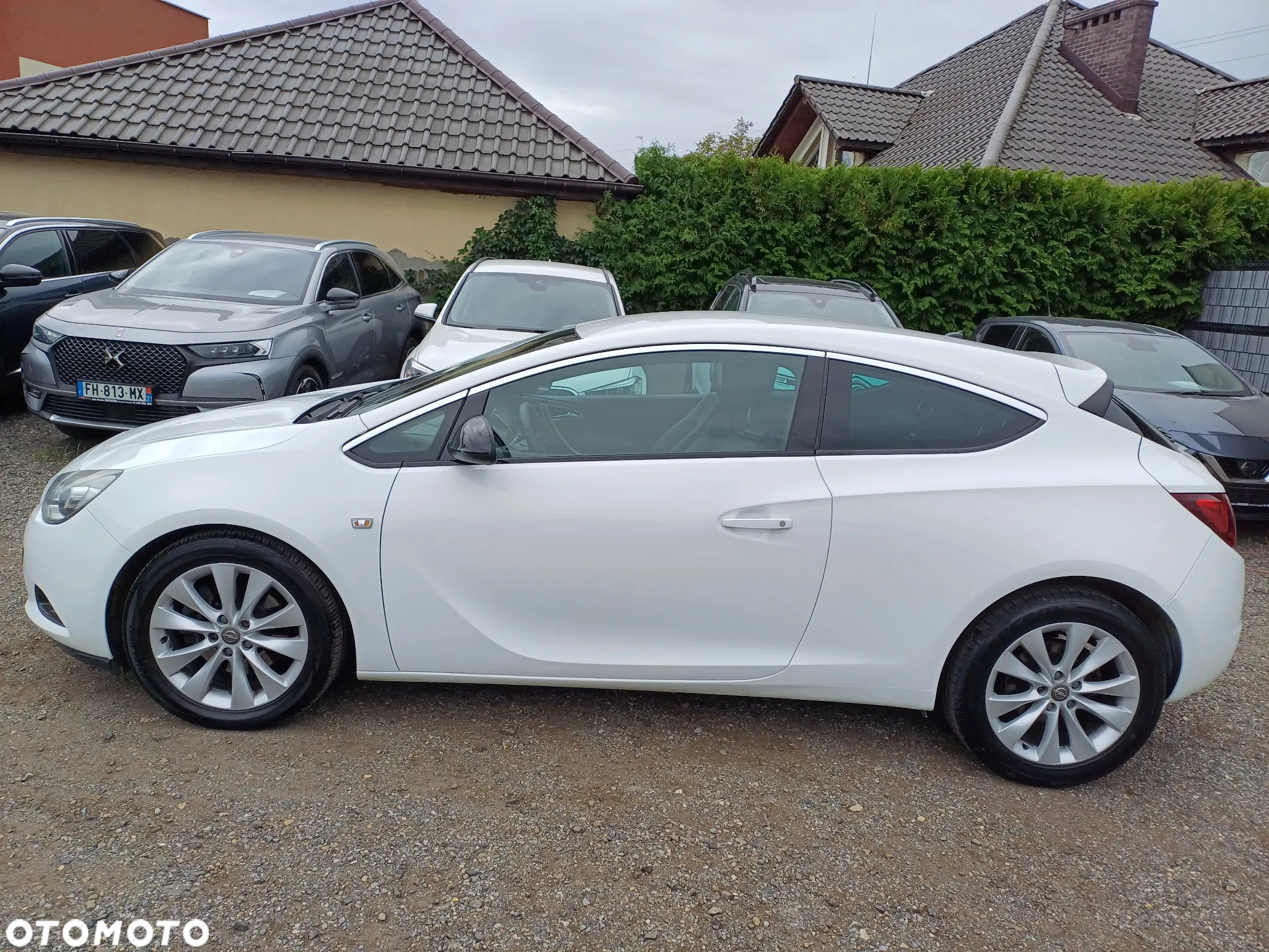 Opel Astra IV GTC 1.7 CDTI Sport S&S - 4