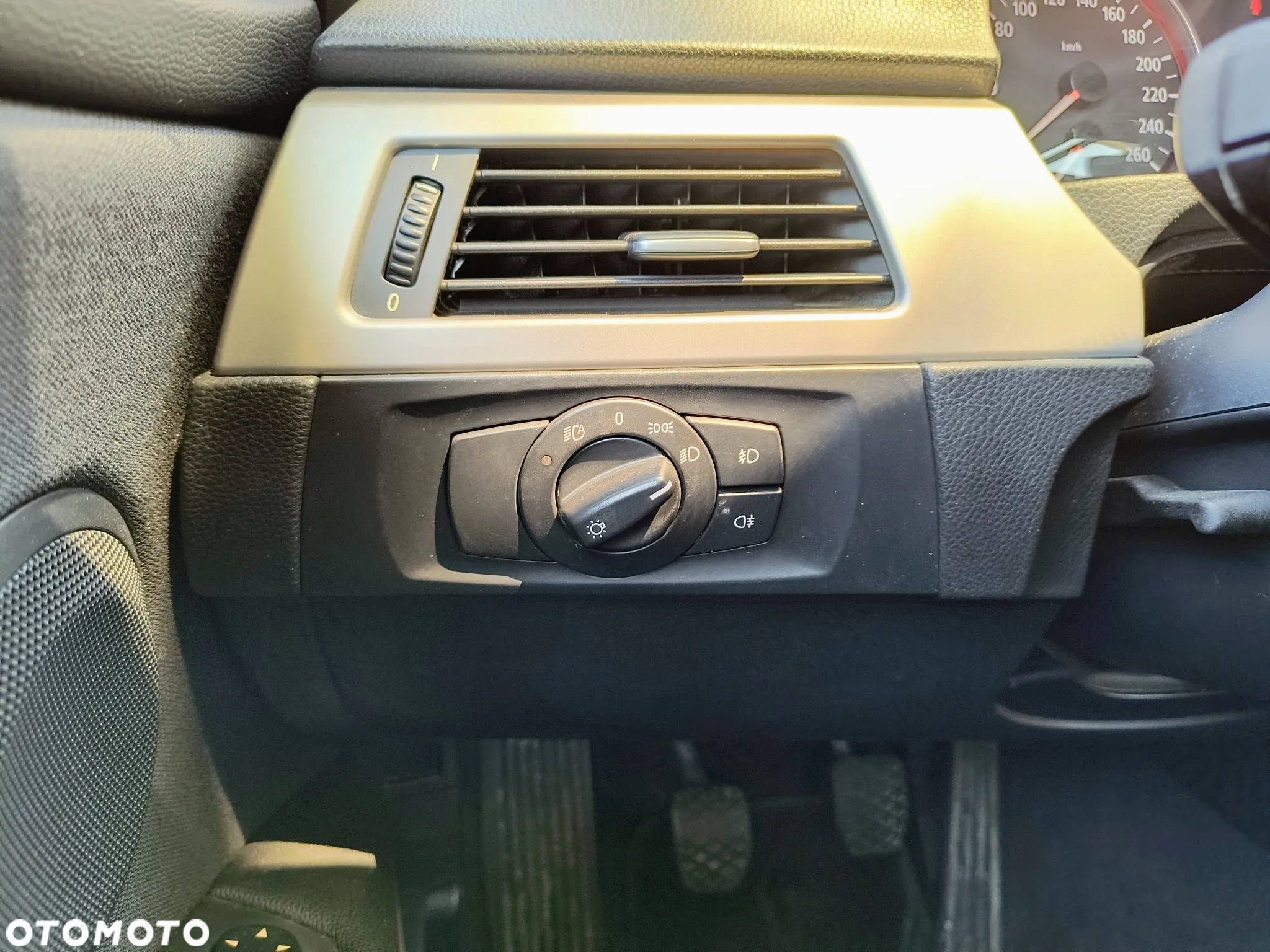 BMW Seria 3 325d - 14