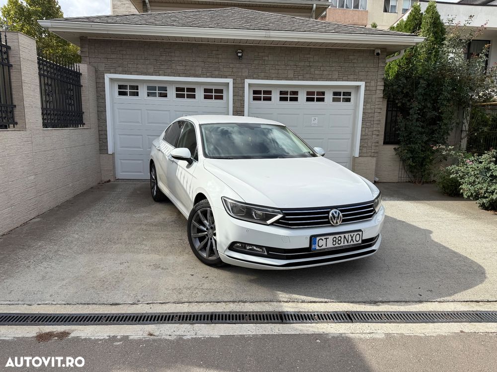 Volkswagen Passat 2.0 TDI (BlueMotion Technology) DSG Trendline - 1
