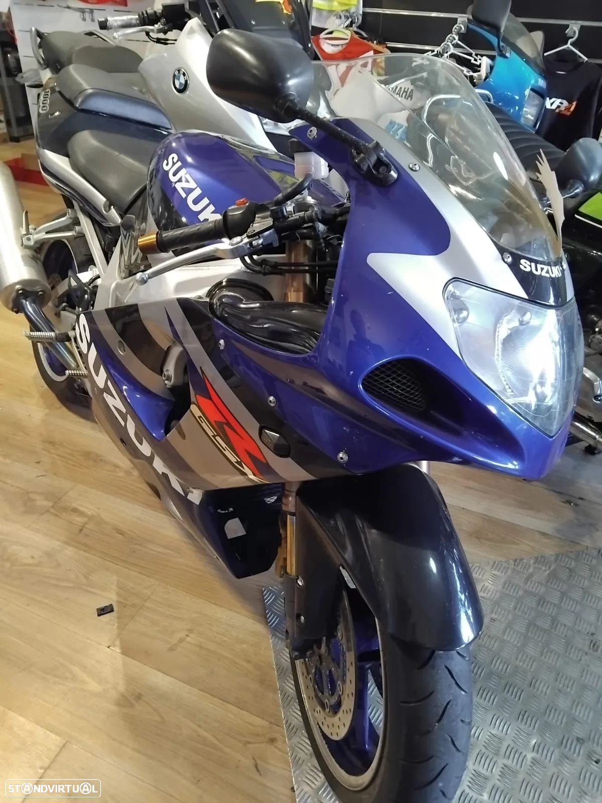 Suzuki GSX-R - 1