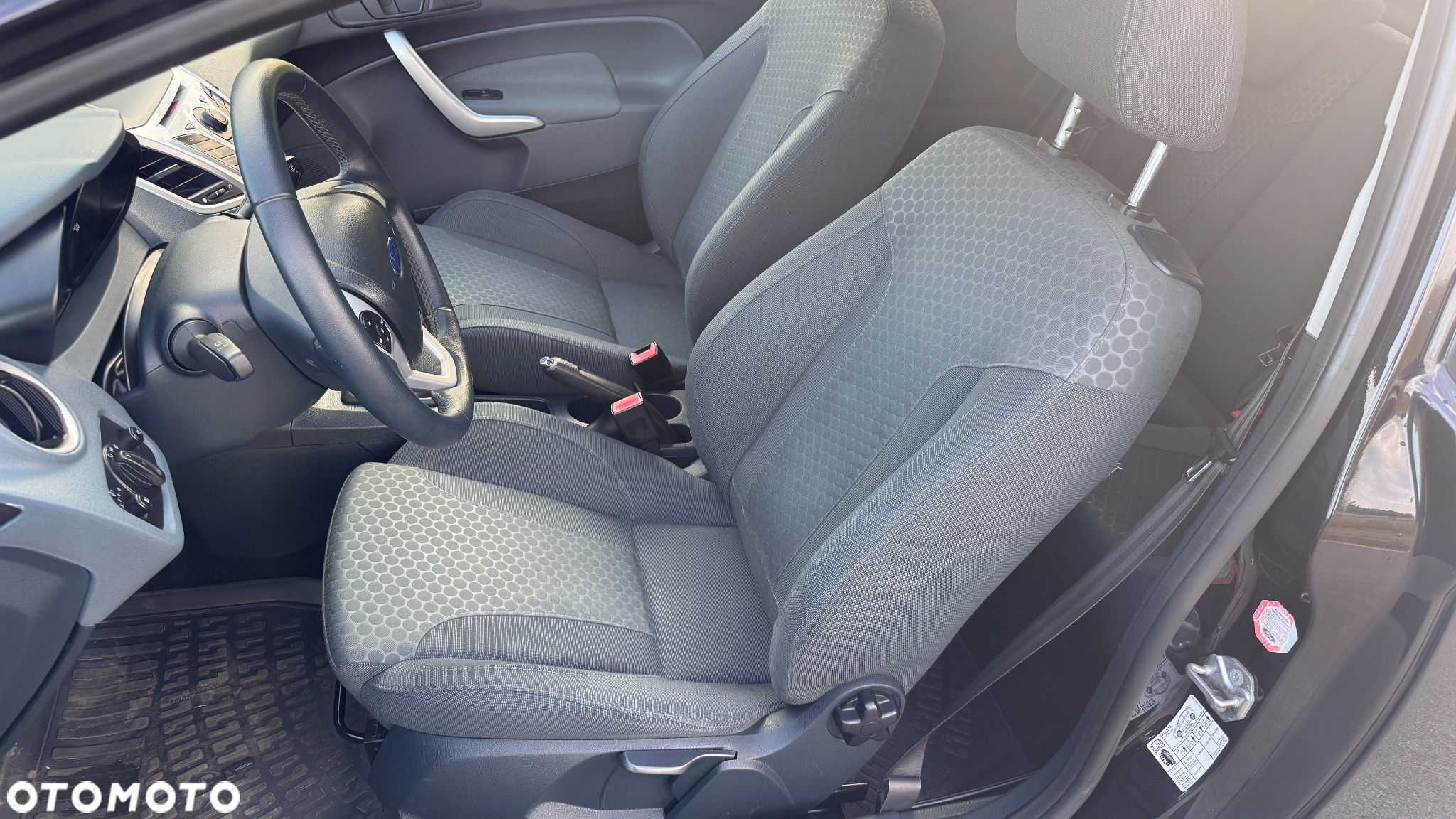 Ford Fiesta 1.6 Sport - 10