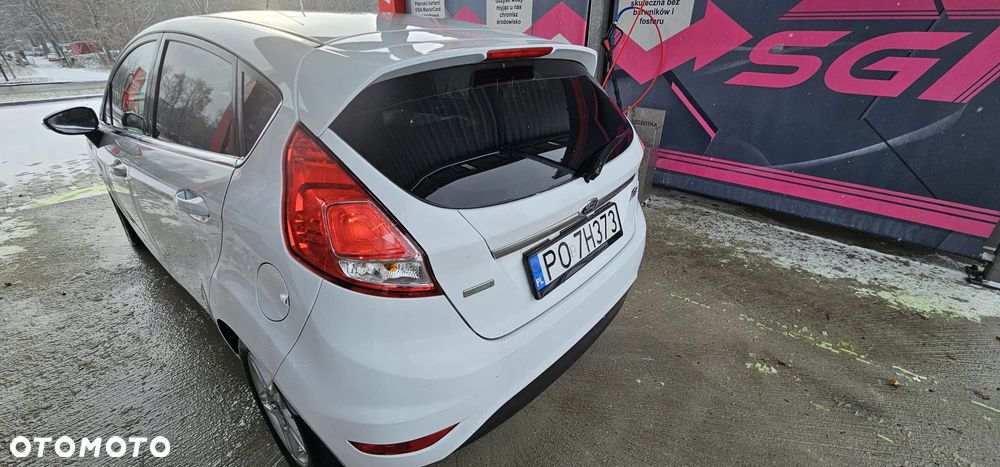 Ford Fiesta 1.0 EcoBoost Titanium - 5