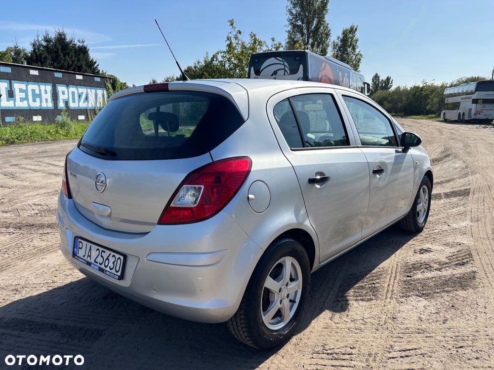 Opel Corsa 1.0 12V Essentia - 3