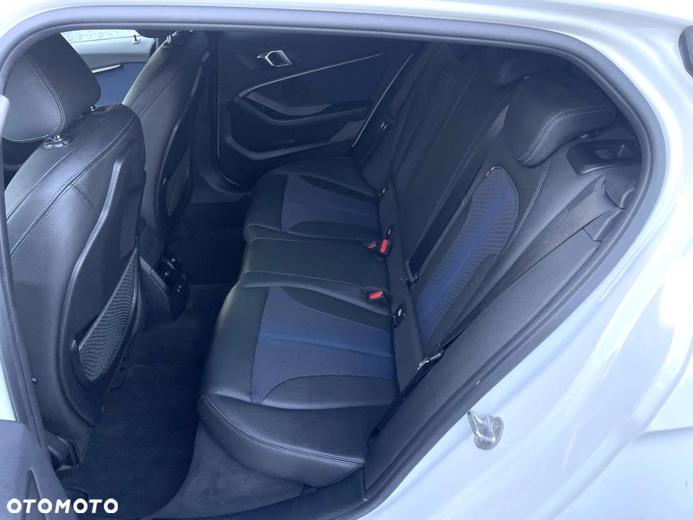 BMW Seria 1 118d Edition M Sport Shadow - 17