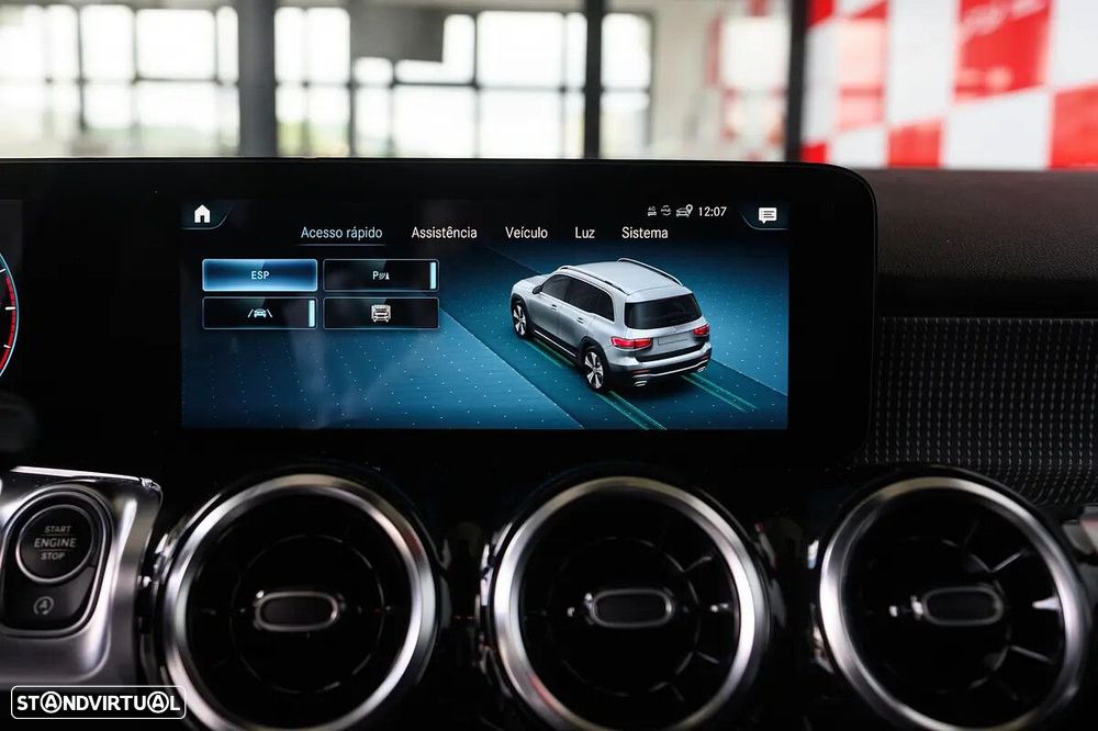 Mercedes-Benz GLB 200 d - 38
