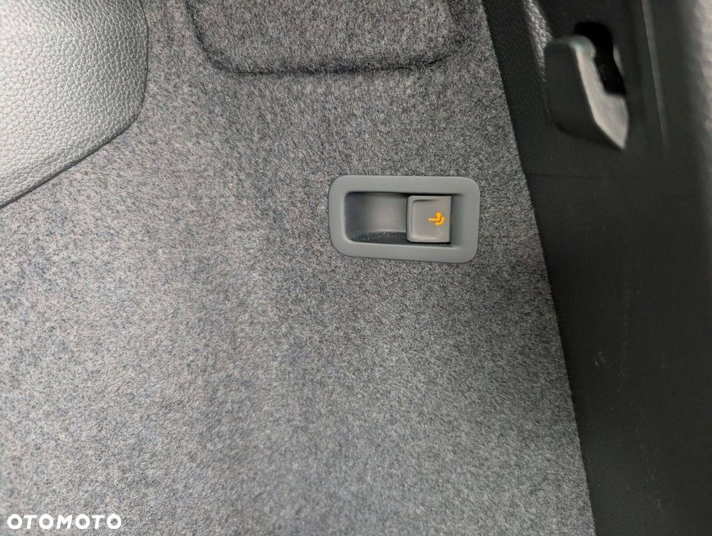 Skoda Karoq 1.5 TSI ACT Sportline DSG - 11